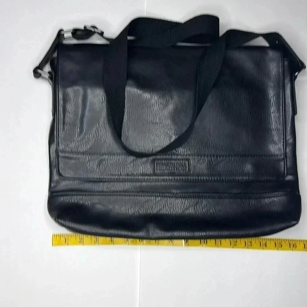 Kenneth Cole Reaction leather heritage laptop/tablet etc bag - Picture 2 of 8
